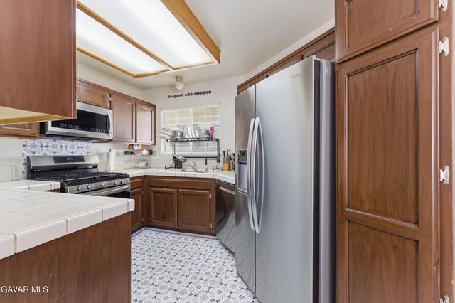 3417 Citrine Lane, Rosamond, CA 93560