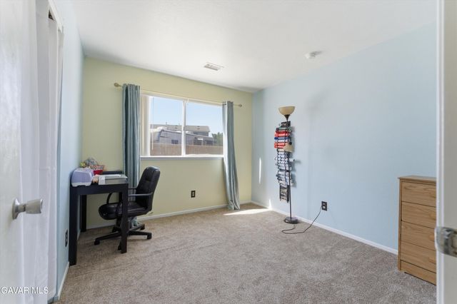 3417 Citrine Lane, Rosamond, CA 93560