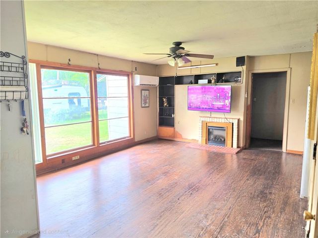 1102 Post Oak Street, Hearne, TX 77859