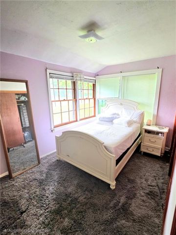 1102 Post Oak Street, Hearne, TX 77859