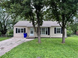 5525 Hunter Street, Raytown, MO 64133