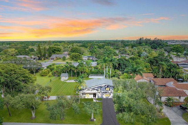 480 W Mount Vernon Dr, Plantation, FL 33325