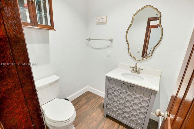 480 W Mount Vernon Dr, Plantation, FL 33325