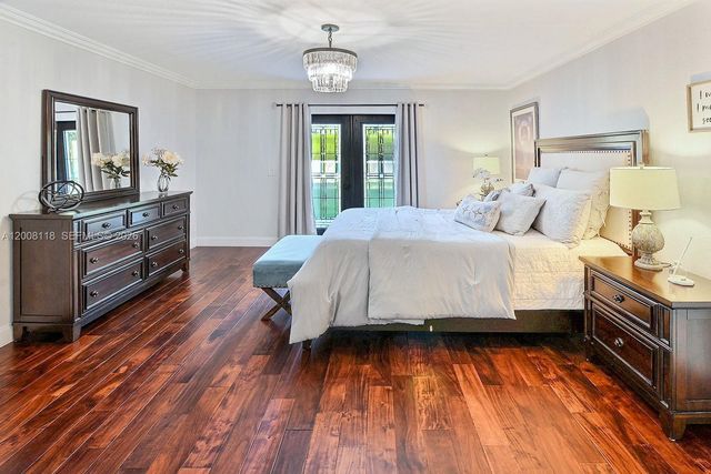 480 W Mount Vernon Dr, Plantation, FL 33325