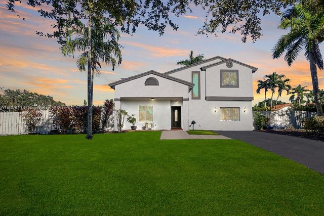 480 W Mount Vernon Dr, Plantation, FL 33325