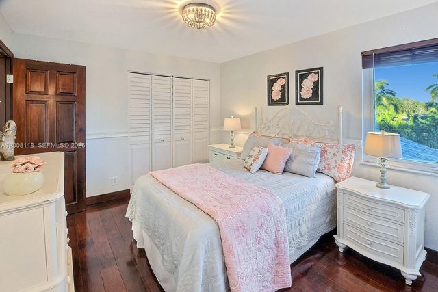 480 W Mount Vernon Dr, Plantation, FL 33325