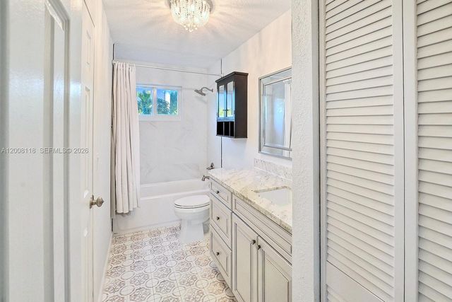 480 W Mount Vernon Dr, Plantation, FL 33325