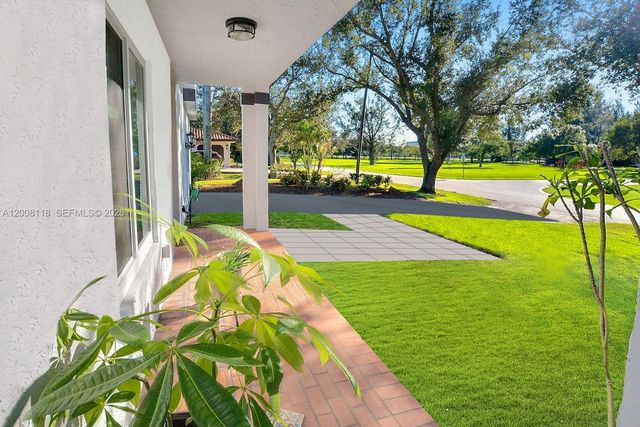 480 W Mount Vernon Dr, Plantation, FL 33325
