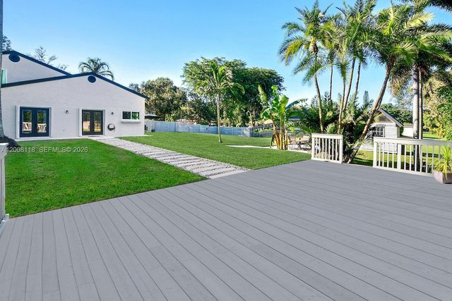 480 W Mount Vernon Dr, Plantation, FL 33325