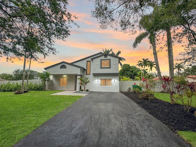 480 W Mount Vernon Dr, Plantation, FL 33325