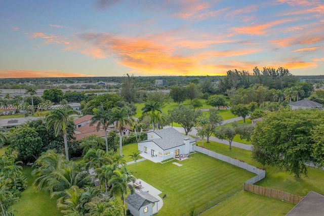 480 W Mount Vernon Dr, Plantation, FL 33325