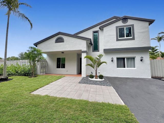480 W Mount Vernon Dr, Plantation, FL 33325