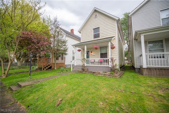 136 E Indiana Avenue, Sebring, OH 44672