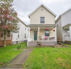 136 E Indiana Avenue, Sebring, OH 44672