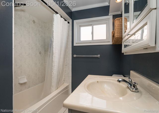 8341 Shari Drive, Westland, MI 48185