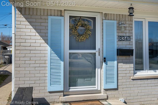 8341 Shari Drive, Westland, MI 48185