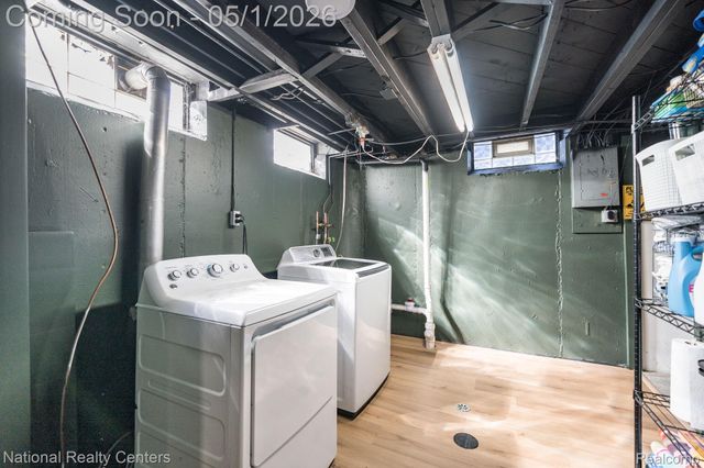 8341 Shari Drive, Westland, MI 48185