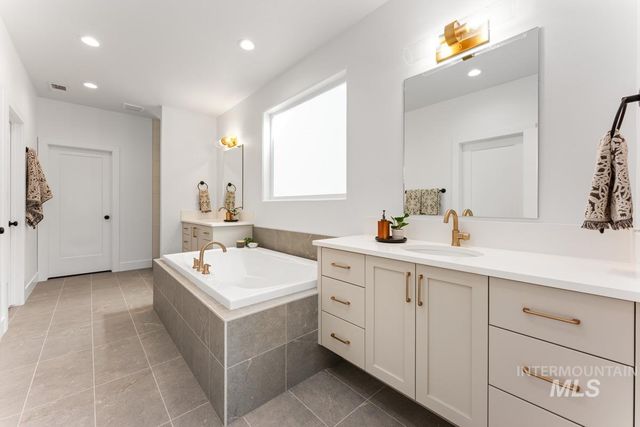 13320 N Spring Creek Way, Boise, ID 83714