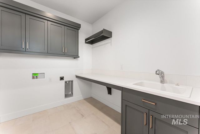 13320 N Spring Creek Way, Boise, ID 83714