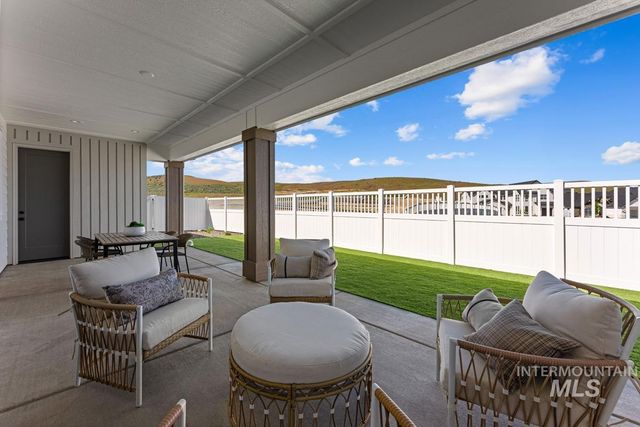 13320 N Spring Creek Way, Boise, ID 83714