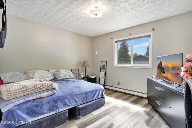 611 W 88th Avenue, Anchorage, AK 99515