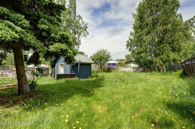 611 W 88th Avenue, Anchorage, AK 99515