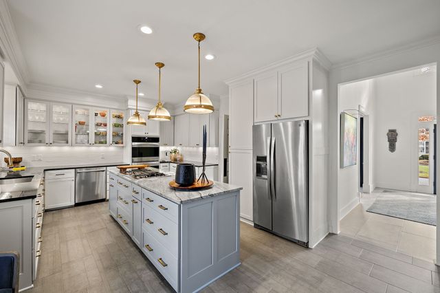 107 Chatsworth Dr, Nashville, TN 37215