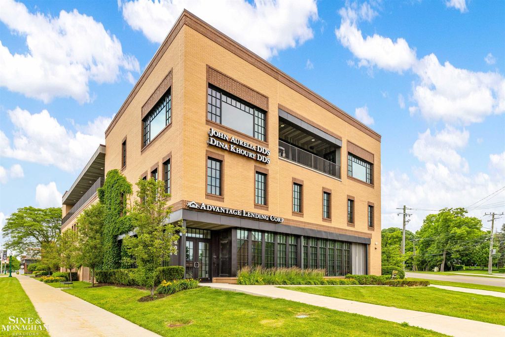 804 N Main Street 3B, Rochester, MI 48307