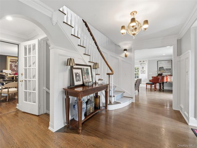 140 Remington Road, Manhasset, NY 11030