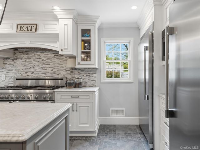 140 Remington Road, Manhasset, NY 11030