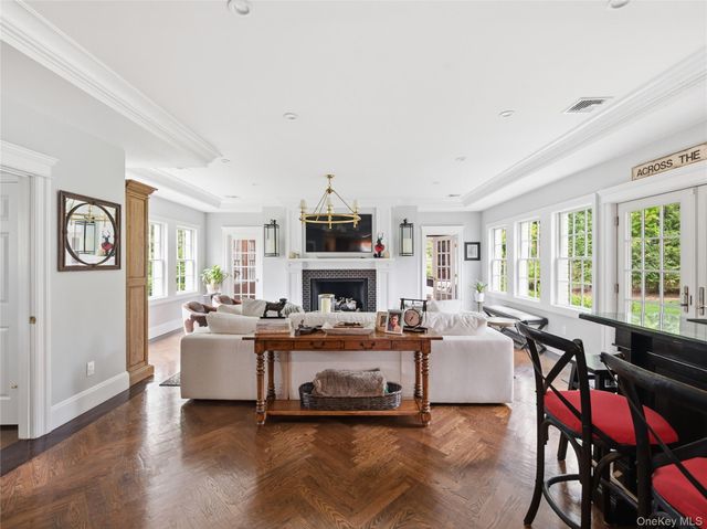 140 Remington Road, Manhasset, NY 11030