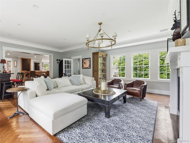 140 Remington Road, Manhasset, NY 11030