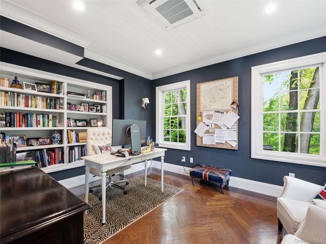 140 Remington Road, Manhasset, NY 11030