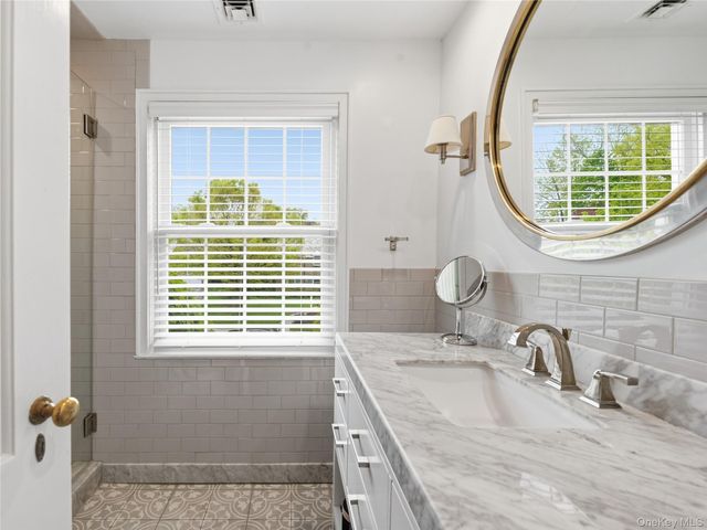 140 Remington Road, Manhasset, NY 11030