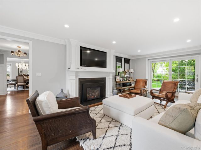 140 Remington Road, Manhasset, NY 11030