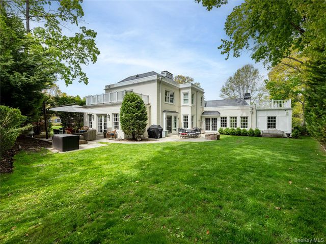 140 Remington Road, Manhasset, NY 11030