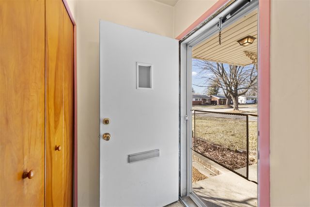 21850 Ontaga Street, Farmington Hills, MI 48336