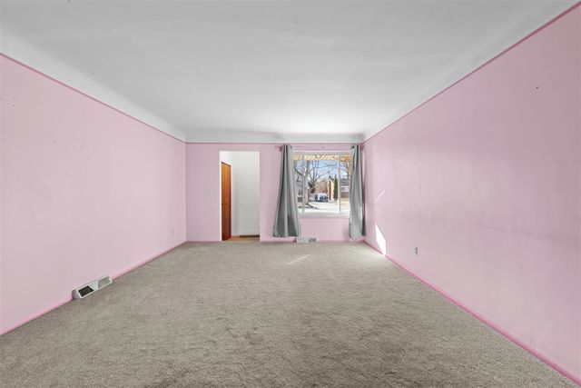 21850 Ontaga Street, Farmington Hills, MI 48336