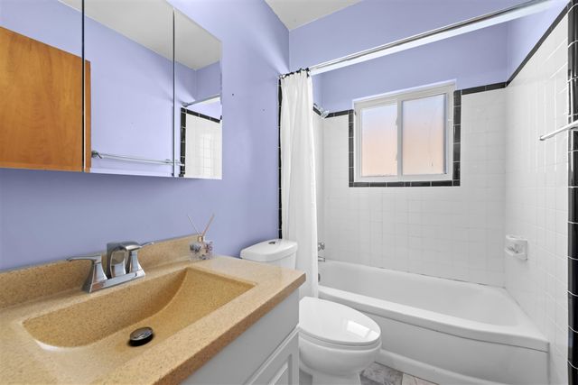 21850 Ontaga Street, Farmington Hills, MI 48336