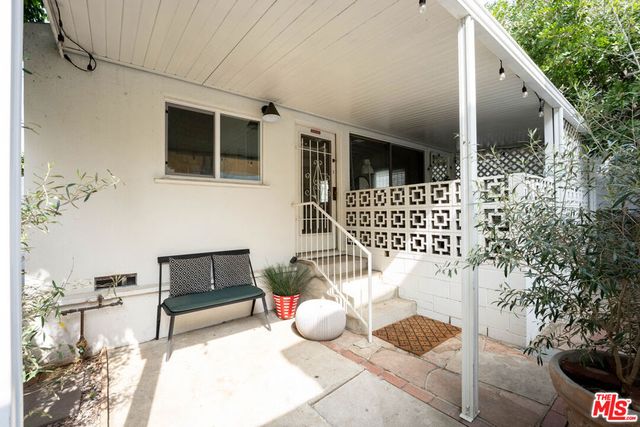 1032 N Hayworth Avenue, West Hollywood, CA 90046