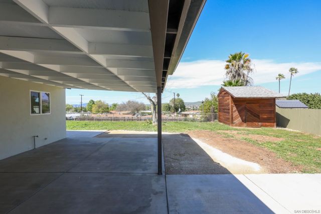 11102 Shadow Hill Way, Santee, CA 92071