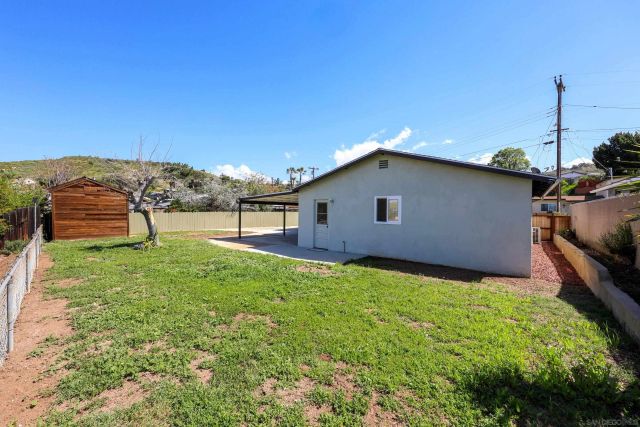 11102 Shadow Hill Way, Santee, CA 92071