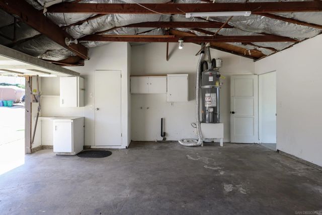 11102 Shadow Hill Way, Santee, CA 92071