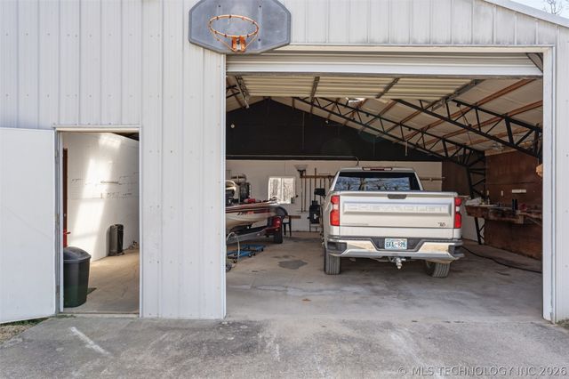 33300 S 544 Road, Jay, OK 74346