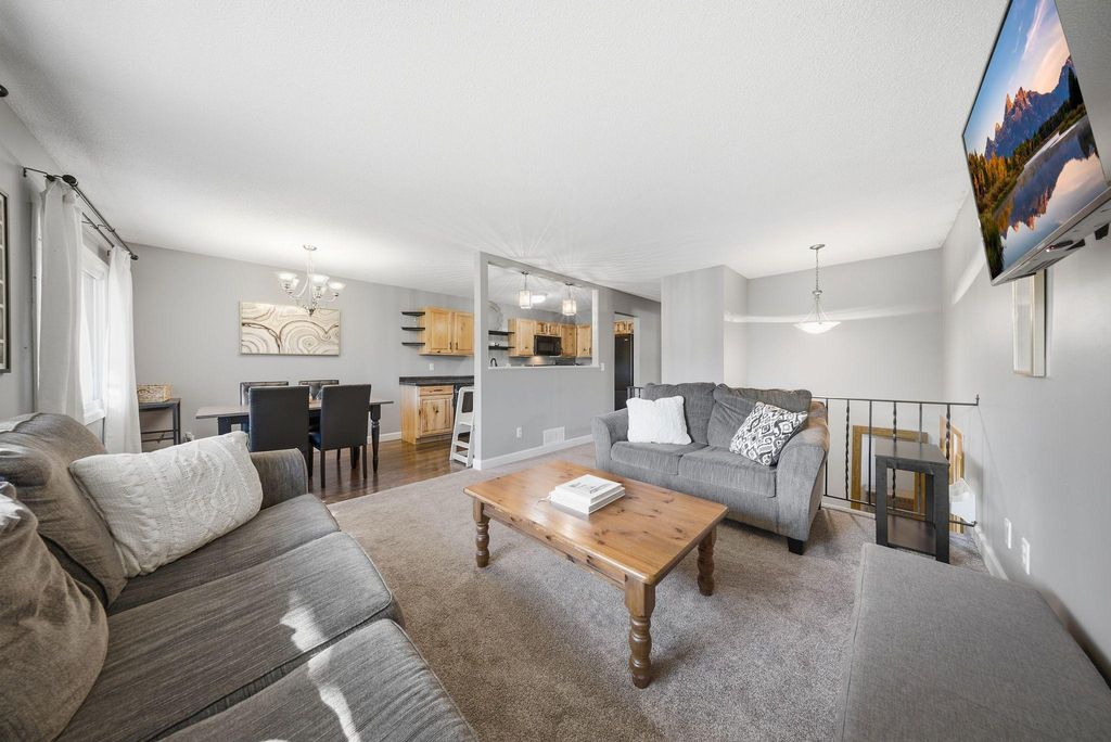 3610 Avon Court, Woodbury, MN 55125 — photo 2