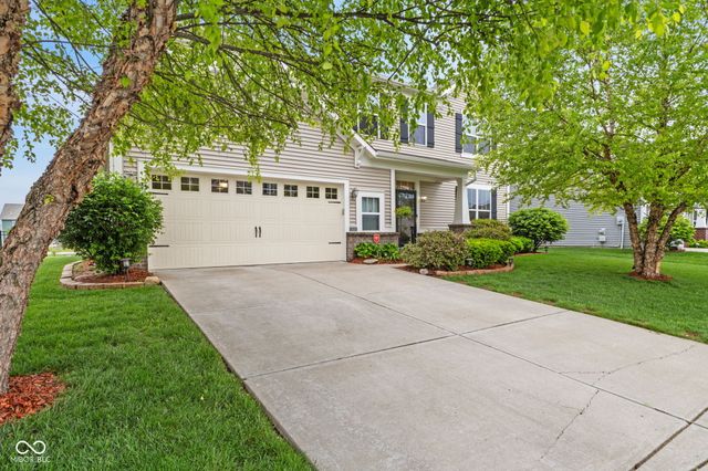1233 Old Vines Trail, Greenwood, IN 46143