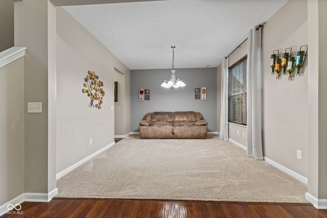 1233 Old Vines Trail, Greenwood, IN 46143