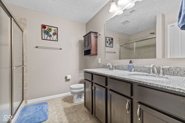 1233 Old Vines Trail, Greenwood, IN 46143