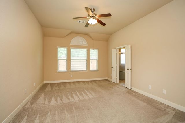 147 W Wading Pond Circle, Tomball, TX 77375