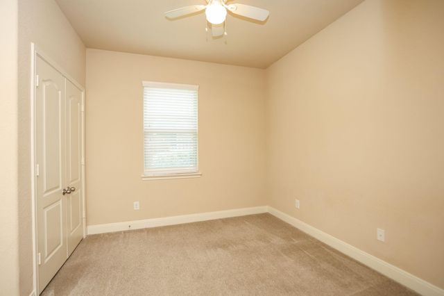 147 W Wading Pond Circle, Tomball, TX 77375